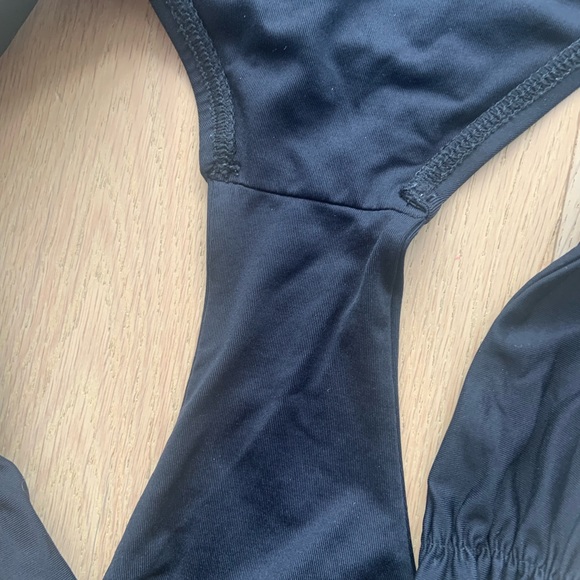 L Space Bikini Black Size M - Picture 5 of 5